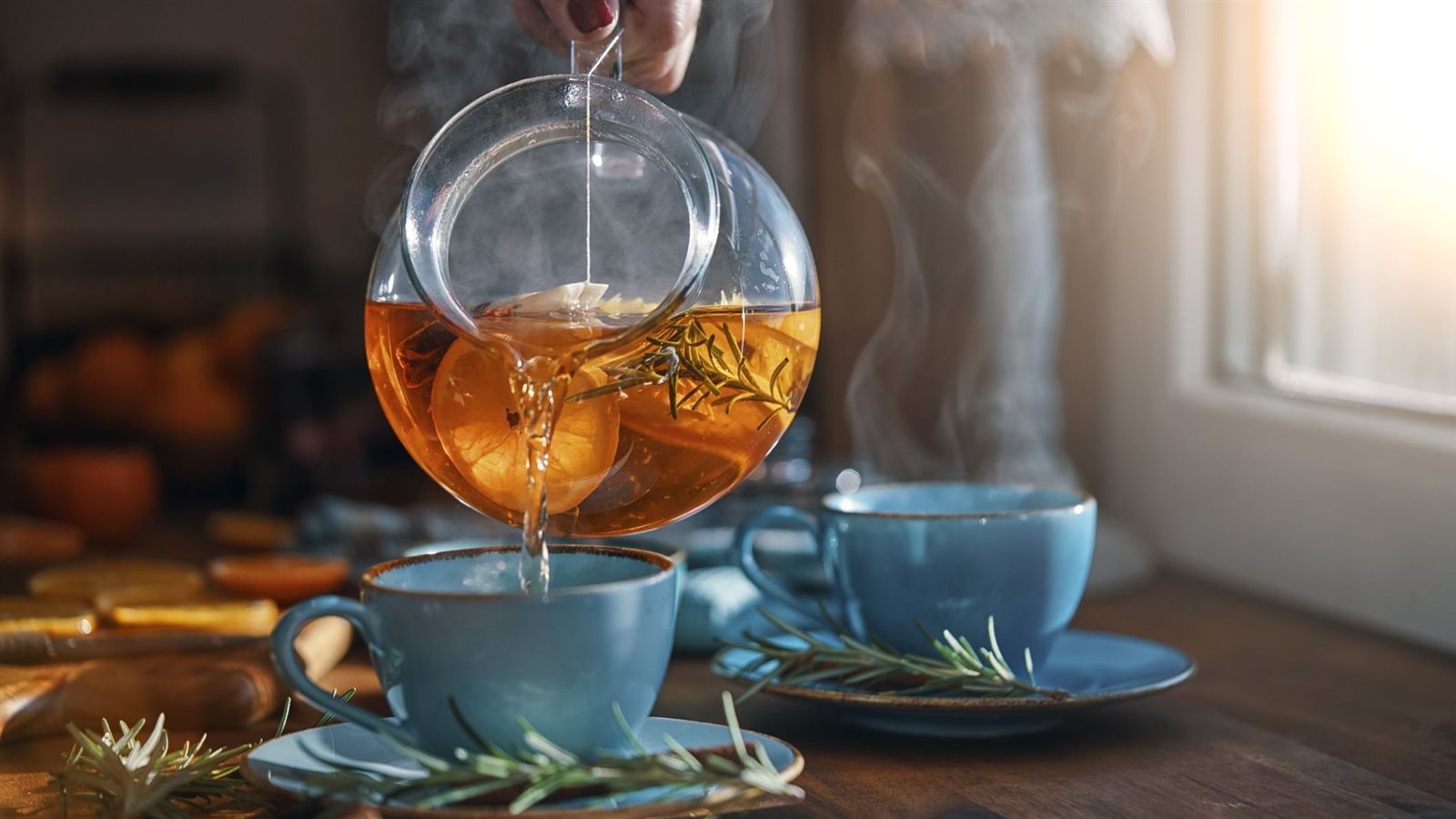 فوائد شاي البابونج.. مشروب طبيعي يعزز النوم وصحة القلب والهضم