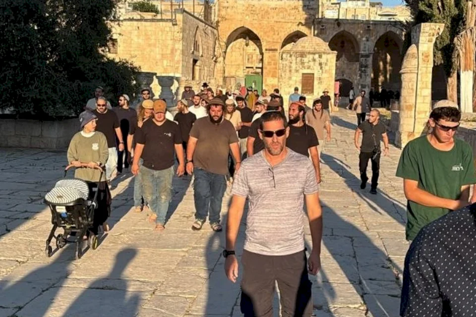 تصعيد في المسجد الأقصى.. مئات المستوطنين يقتحمون المسجد وسط إجراءات أمنية مشددة