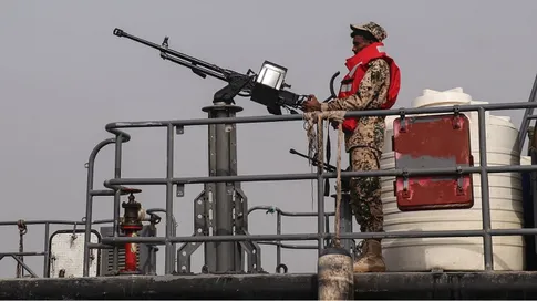 طهران تهدد بإغلاق مضيق هرمز بوجه الدول والشركات التي تستلم أصولها المجمدة كتعويضات