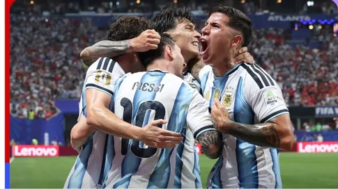 بسيناريو مجنون.. الأرجنتين تقلب الطاولة على مصر وتبلغ ربع نهائي كأس العالم