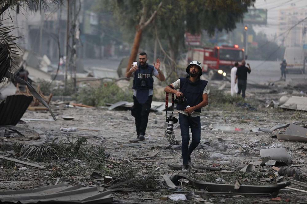 المرصد الأورومتوسطي: استهداف الصحافيين ومنع الإعلام الدولي يعمّقان العزل الإعلامي لقطاع غزة