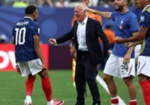 فرنسا تهزم السويد بثلاثية وتطير إلى دور الـ16 بمونديال 2026