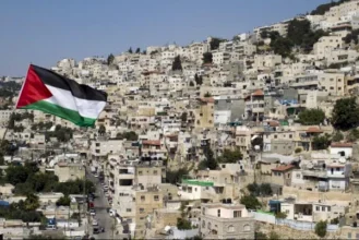 الاحتلال يخطر بإخلاء منازل في سلوان جنوب المسجد الأقصى للتضييق على المقدسيين