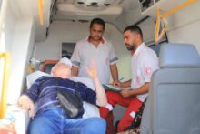 مغادرة 74 مريضاً ومرافقاً قطاع غزة عبر معبر رفح لتلقي العلاج