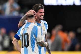 مونتيري يقلب الطاولة على إنتر ميامي 2-1.. دي بول يسجل ويدعم ميسي بعد وفاة والده