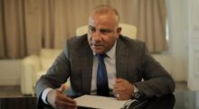 الاحتلال يقتحم منزل الوزير مؤيد شعبان ويهدده بسبب مواقفه المناهضة للاستيطان