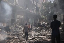 شهيد وإصابات بينها طفل بحالة حرجة جراء قصف الاحتلال غرب غزة