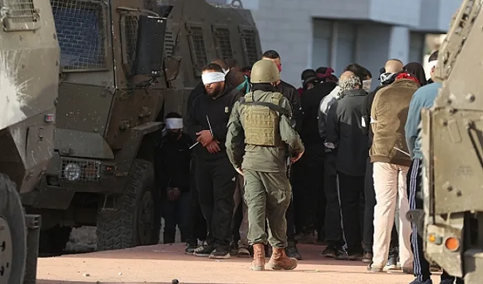 الاحتلال يشن حملة اعتقالات في جنين