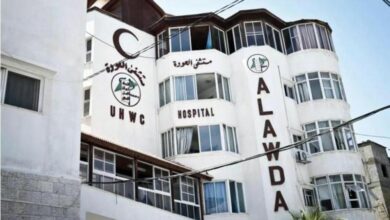 بحضور وفد أممي.. الاحتلال يستهدف مركزًا صحيًا في جباليا