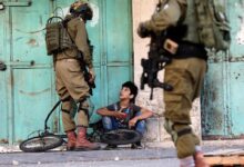 بينهم 90 إداريًا.. 370 طفلًا فلسطينيًا في سجون الاحتلال