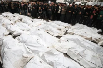 شهداء بقصف إسرائيلي على غزة وخان يونس والاحتلال ينسف منازل بالتفاح