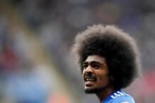 لاعب شيفيلد يونايتد يجمع أكثر من 130 ألف دولار لدعم أطفال غزة