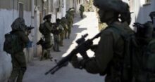 قوات الاحتلال تقتحم دير دبوان شرق رام الله وتطلق قنابل الصوت