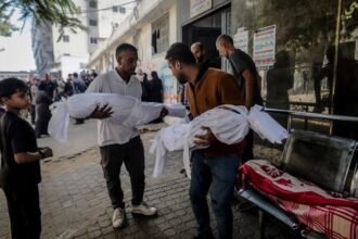 4 إصابات وشهيد في قطاع غزة وقصف متواصل رغم وقف إطلاق النار