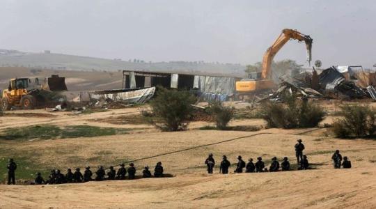 قرابة 300 فلسطيني يواجهون خطر التشريد في قرية الظحية