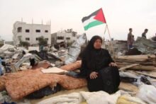 "يدها وطن".. أرقام تكشف حجم مأساة المرأة الفلسطينية في غزة