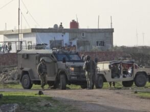 الاحتلال يداهم منازل المواطنين في ريف القنيطرة جنوبي سوريا